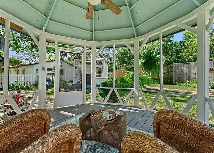Historic In Tx Cozyyard, Wifi Holiday home Round Rock