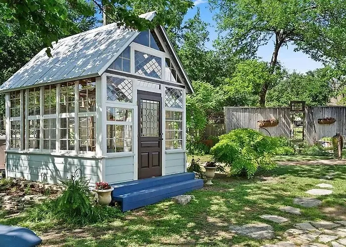 Holiday home Historic In Tx Cozyyard, Wifi