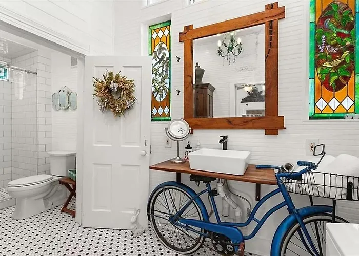 Historic In Tx Cozyyard, Wifi Holiday home Round Rock