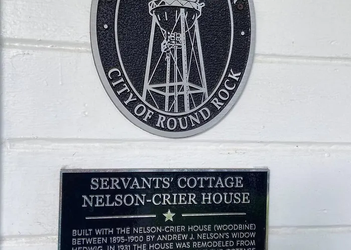 Historic In Tx Cozyyard, Wifi Round Rock